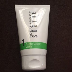 Rodan and Fields soothe line cleanser